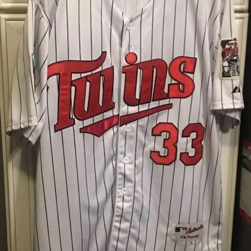 Minnesota Justin Morneau Inaugural season 2010 jersey #33 50th Anniversary Sz 52